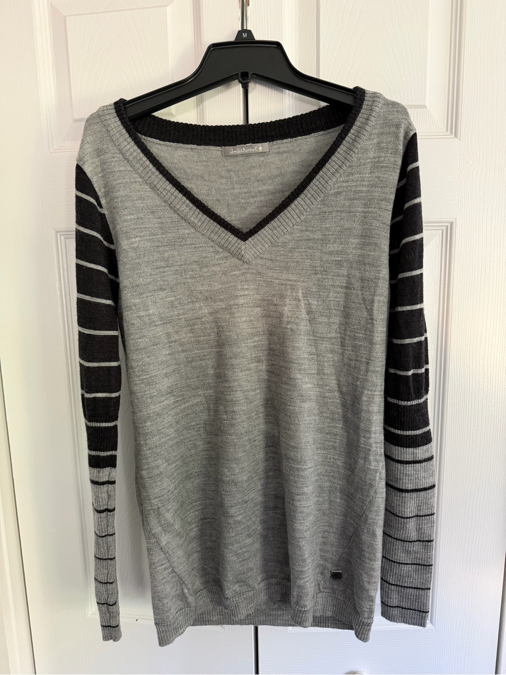 SMARTWOOL Sweater Womens M Gray Stripe V-Neck 100% Merino Wool